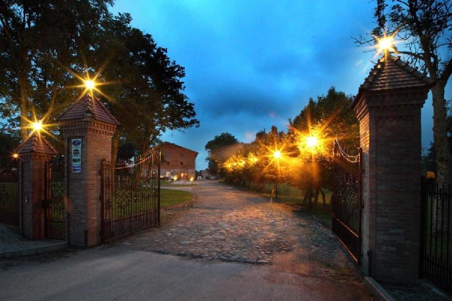 Palac Spichrz Borcz Exterior foto